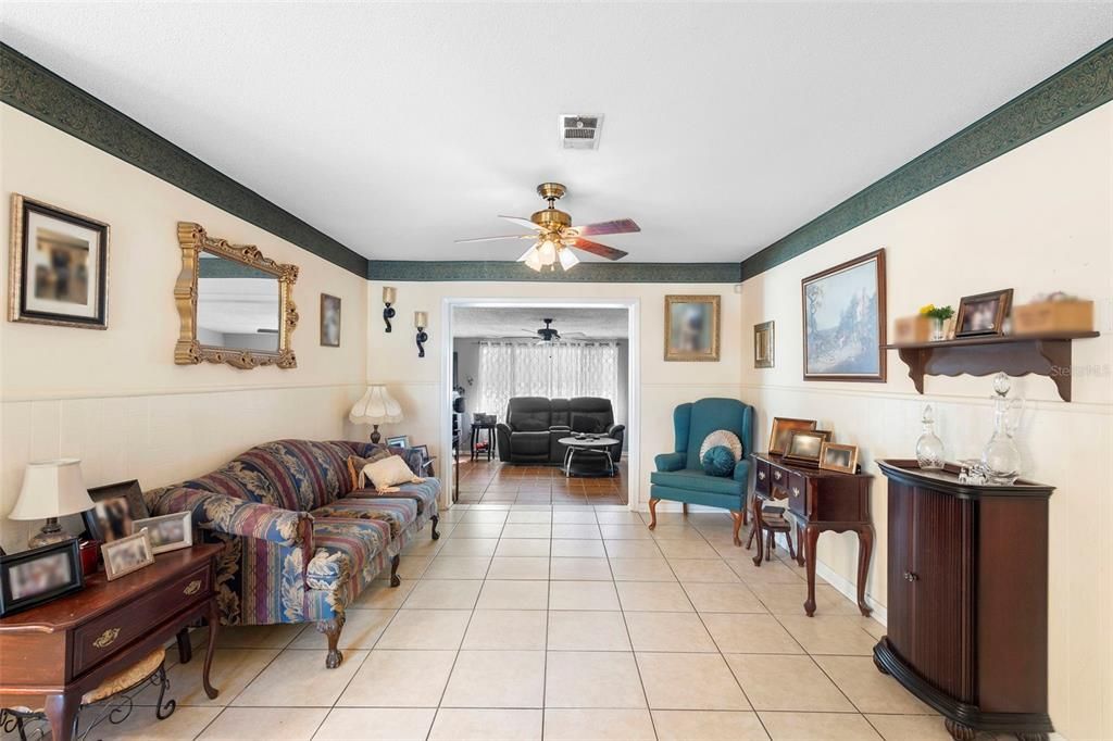 For Sale: $309,900 (3 beds, 2 baths, 1492 Square Feet)