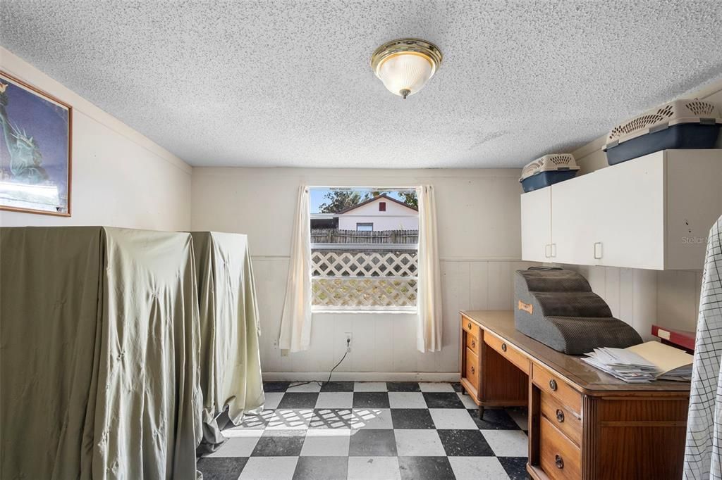 For Sale: $309,900 (3 beds, 2 baths, 1492 Square Feet)