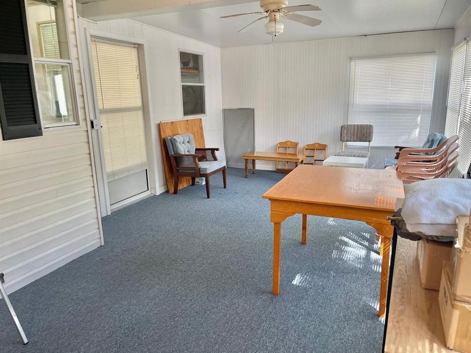 For Rent: $1,900 (2 beds, 2 baths, 938 Square Feet)