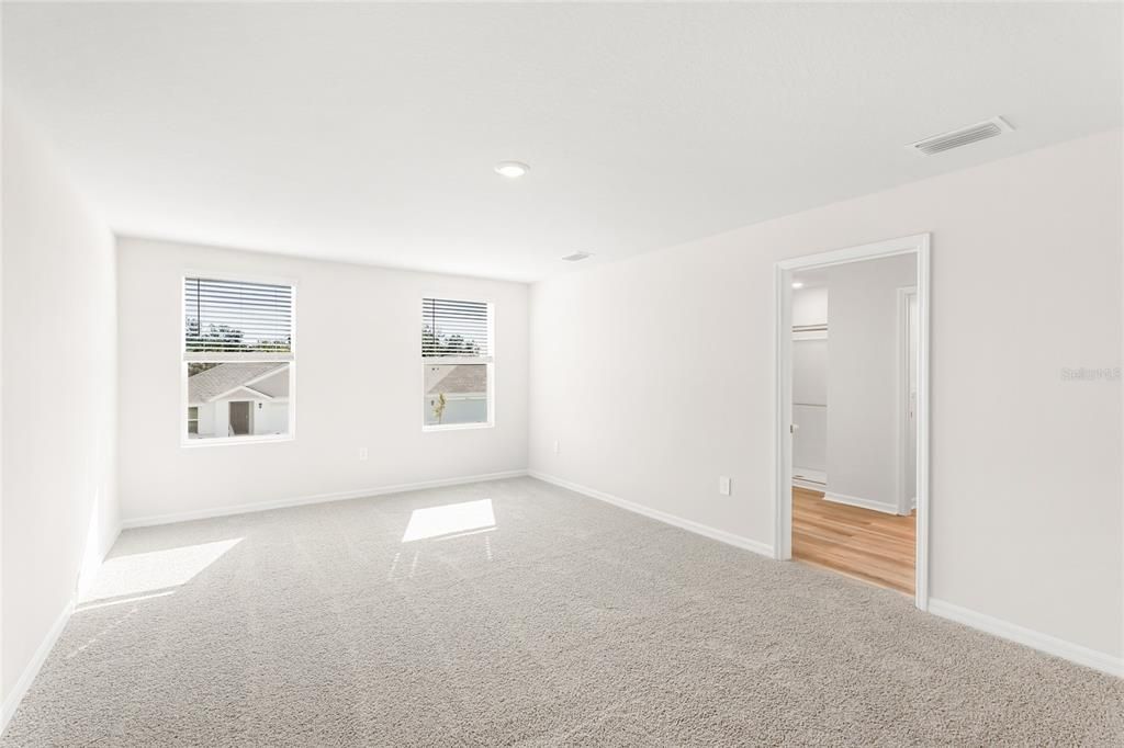 For Rent: $2,700 (5 beds, 3 baths, 2616 Square Feet)