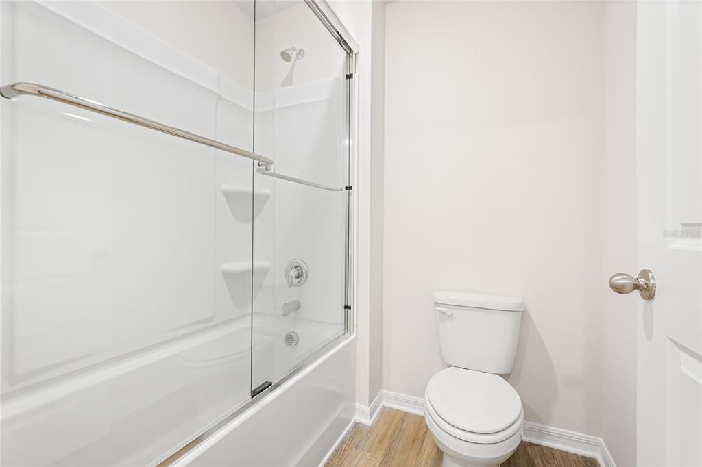 For Rent: $2,700 (5 beds, 3 baths, 2616 Square Feet)