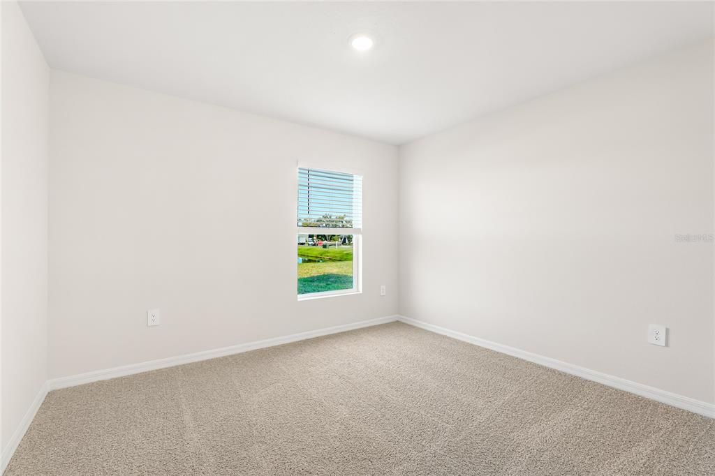 For Rent: $2,700 (5 beds, 3 baths, 2616 Square Feet)