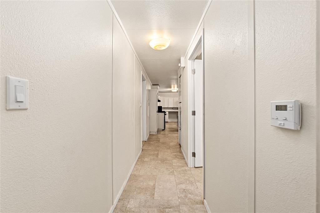 For Sale: $135,000 (3 beds, 2 baths, 924 Square Feet)