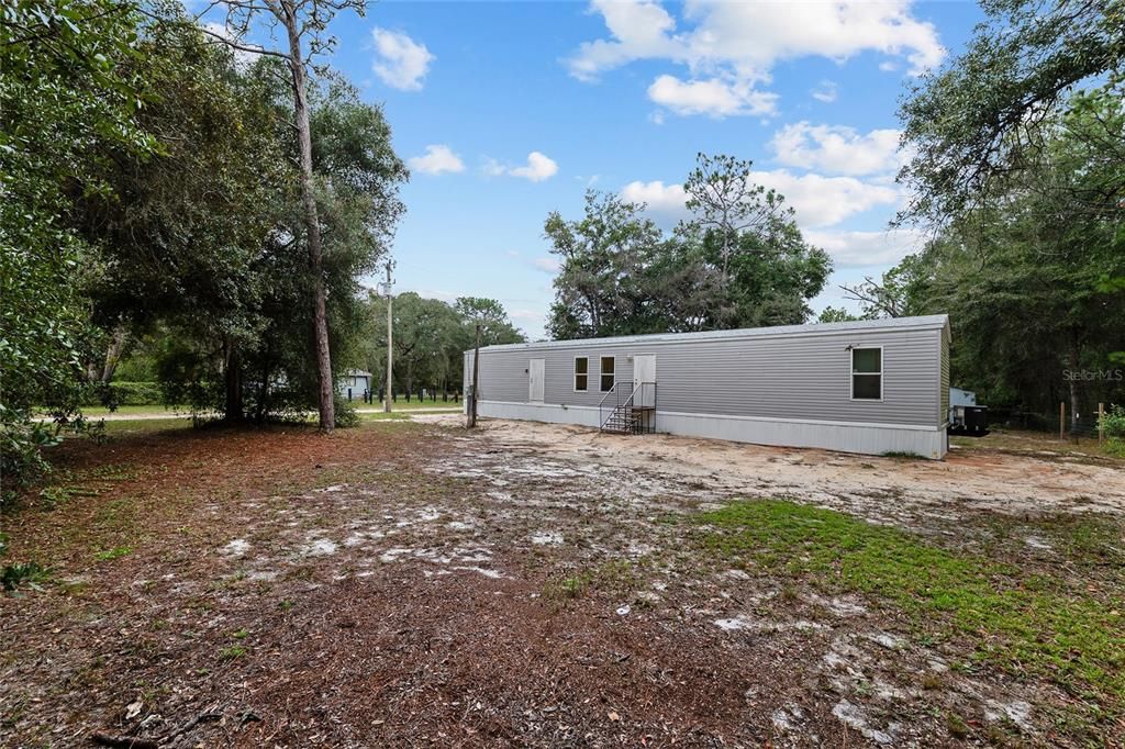 For Sale: $135,000 (3 beds, 2 baths, 924 Square Feet)