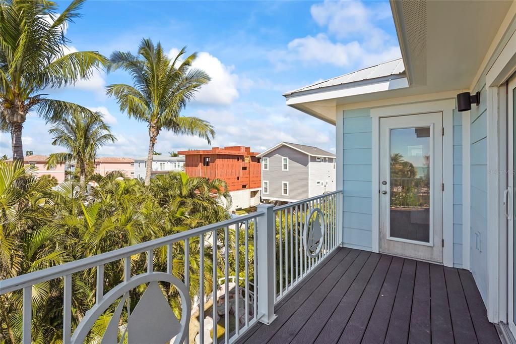 合同活跃: $2,995,000 (7 贝兹, 6 浴室, 3078 平方英尺)