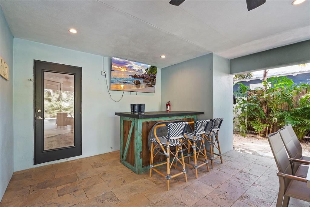 合同活跃: $2,995,000 (7 贝兹, 6 浴室, 3078 平方英尺)