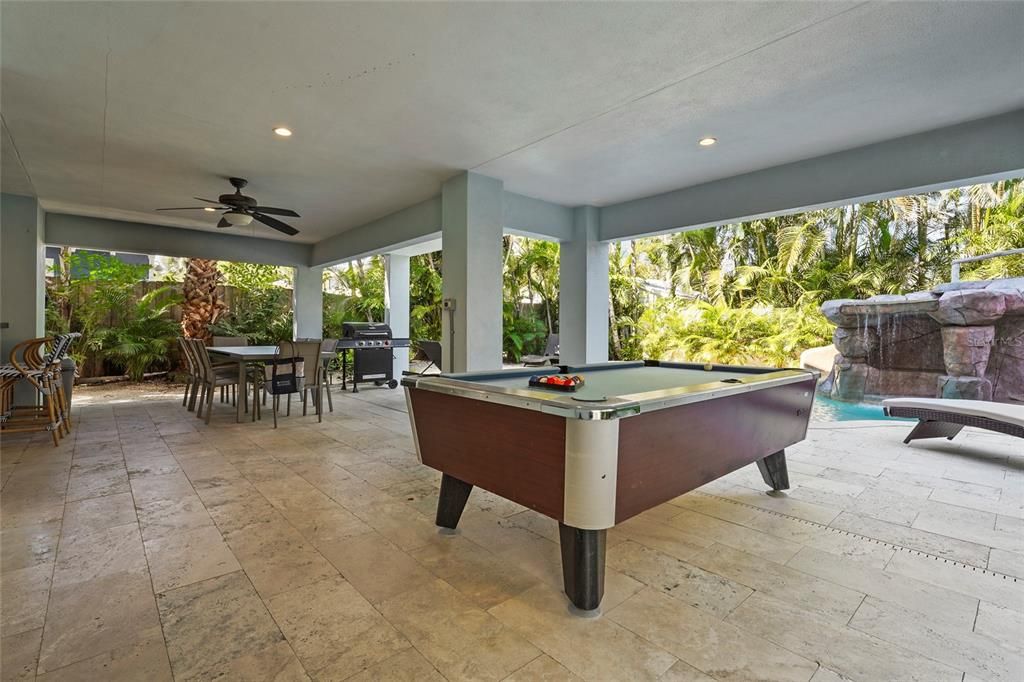 合同活跃: $2,995,000 (7 贝兹, 6 浴室, 3078 平方英尺)