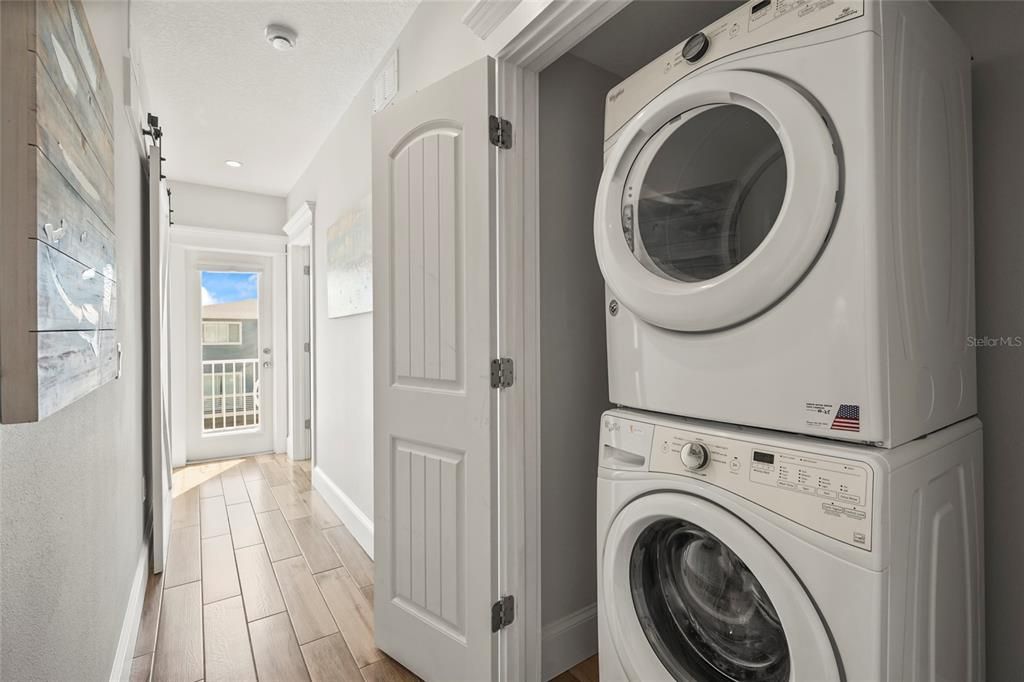 合同活跃: $2,995,000 (7 贝兹, 6 浴室, 3078 平方英尺)