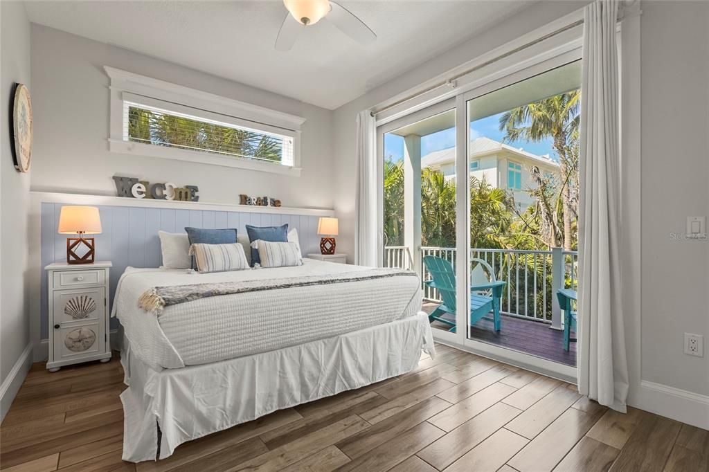 合同活跃: $2,995,000 (7 贝兹, 6 浴室, 3078 平方英尺)