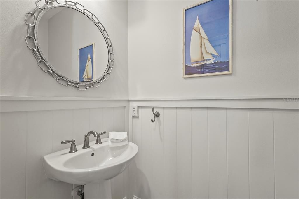 合同活跃: $2,995,000 (7 贝兹, 6 浴室, 3078 平方英尺)