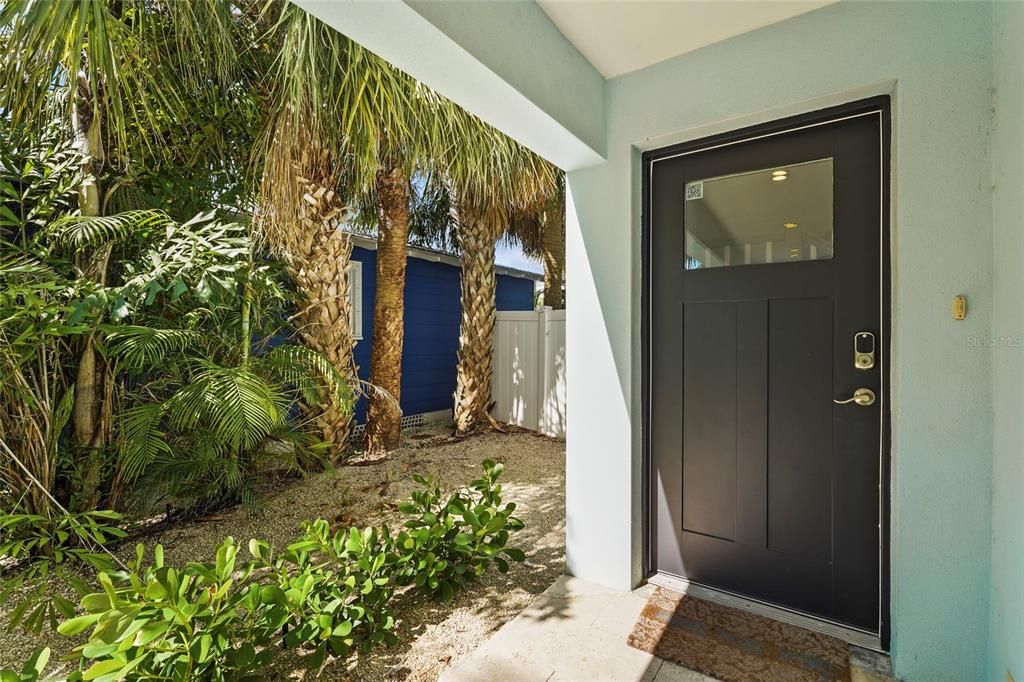 合同活跃: $2,995,000 (7 贝兹, 6 浴室, 3078 平方英尺)