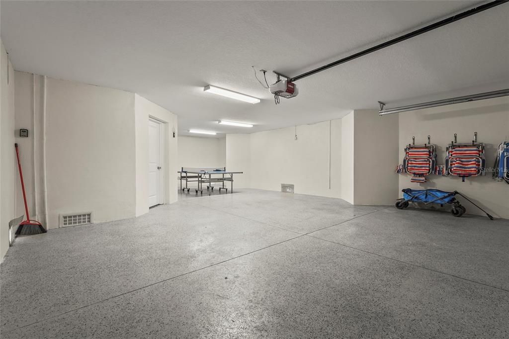 合同活跃: $2,995,000 (7 贝兹, 6 浴室, 3078 平方英尺)