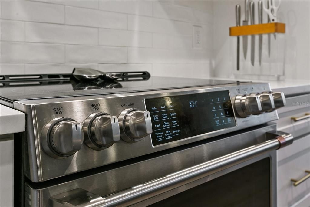 For Rent: $6,000 (2 beds, 2 baths, 1865 Square Feet)