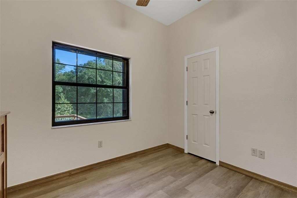 For Sale: $599,900 (4 beds, 2 baths, 2474 Square Feet)