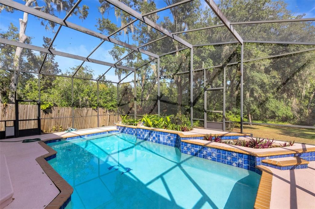 For Sale: $599,900 (4 beds, 2 baths, 2474 Square Feet)