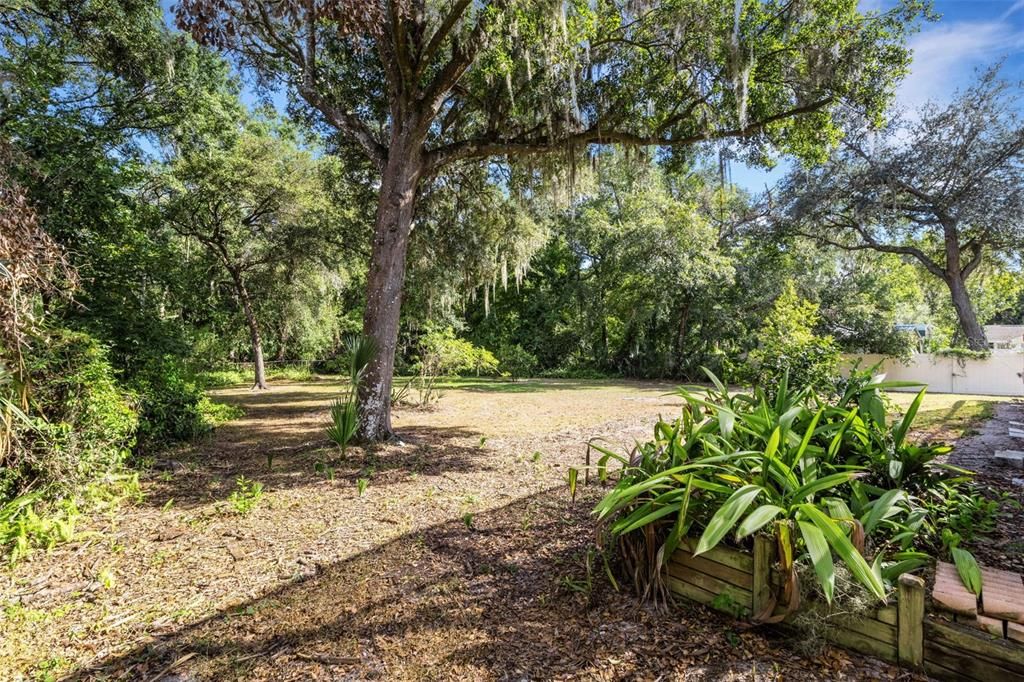 For Sale: $599,900 (4 beds, 2 baths, 2474 Square Feet)