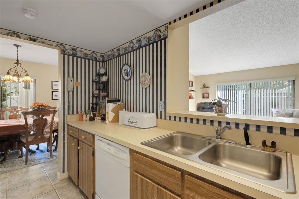 待售: $175,000 (3 贝兹, 2 浴室, 1532 平方英尺)