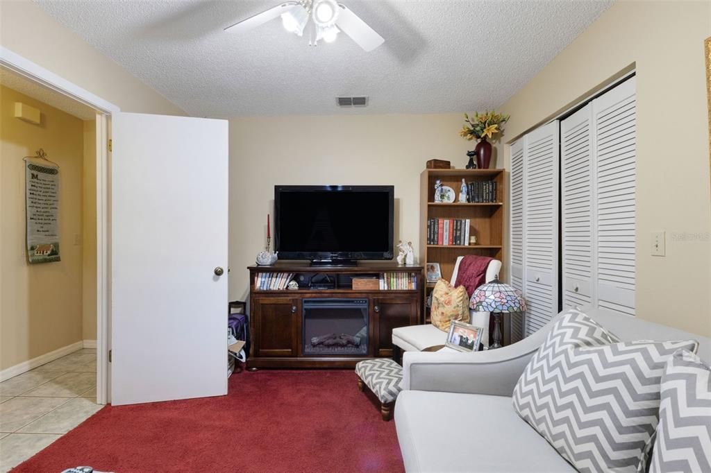 待售: $175,000 (3 贝兹, 2 浴室, 1532 平方英尺)