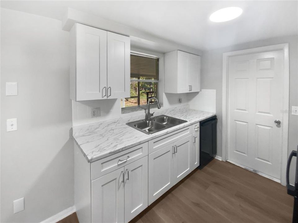 En Venta: $198,000 (2 camas, 1 baños, 936 Pies cuadrados)