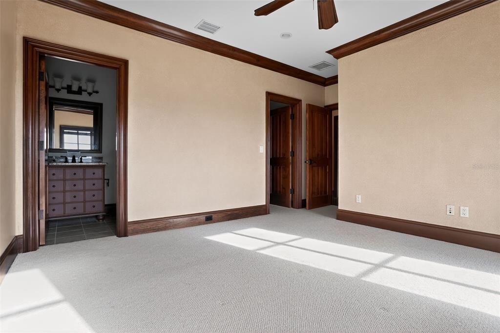 En Venta: $1,430,000 (3 camas, 3 baños, 4860 Pies cuadrados)