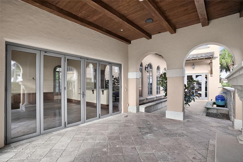 En Venta: $1,430,000 (3 camas, 3 baños, 4860 Pies cuadrados)