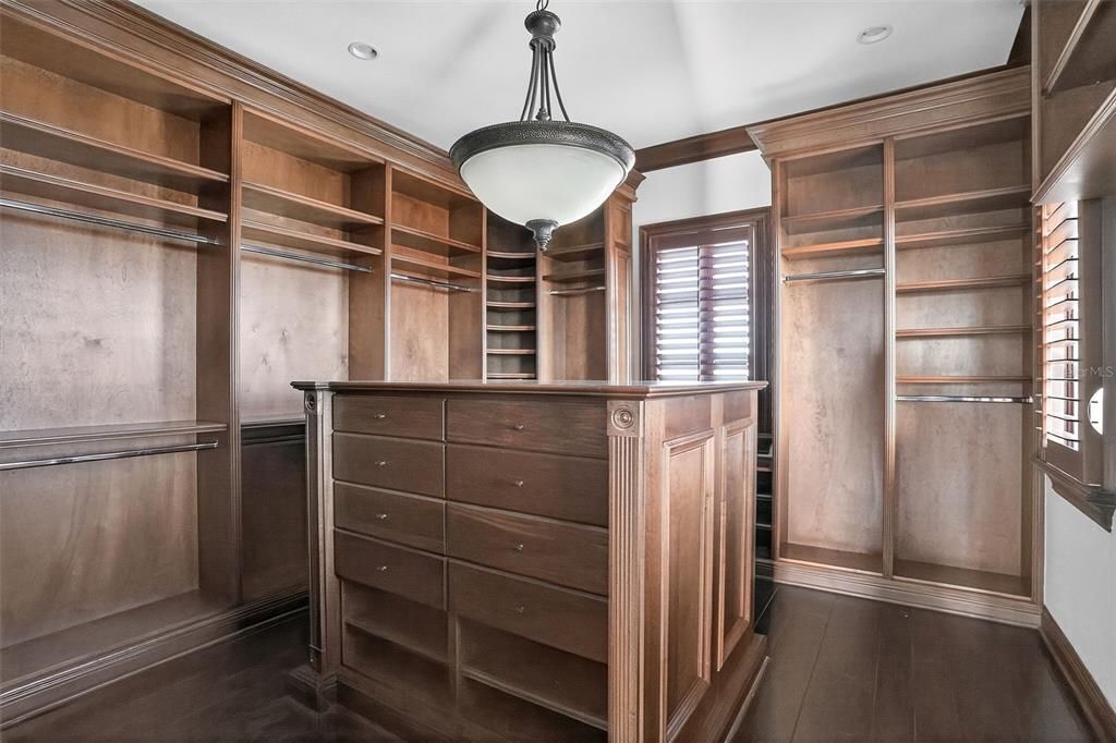 En Venta: $1,430,000 (3 camas, 3 baños, 4860 Pies cuadrados)