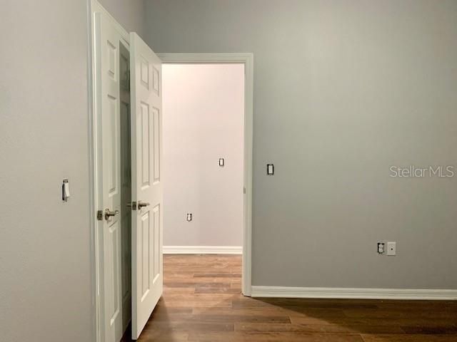 合同活跃: $2,600 (3 贝兹, 2 浴室, 1880 平方英尺)