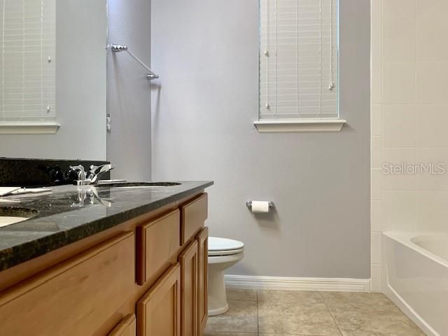 合同活跃: $2,600 (3 贝兹, 2 浴室, 1880 平方英尺)