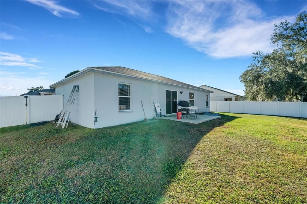 待售: $300,000 (3 贝兹, 2 浴室, 1358 平方英尺)