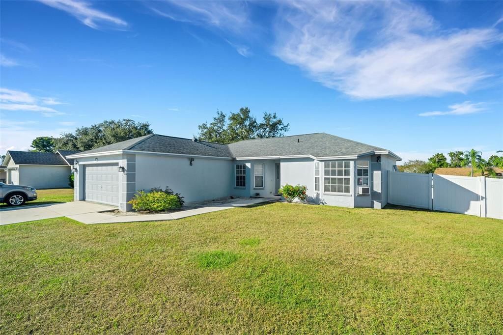 待售: $300,000 (3 贝兹, 2 浴室, 1358 平方英尺)