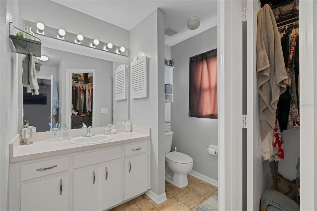 待售: $300,000 (3 贝兹, 2 浴室, 1358 平方英尺)