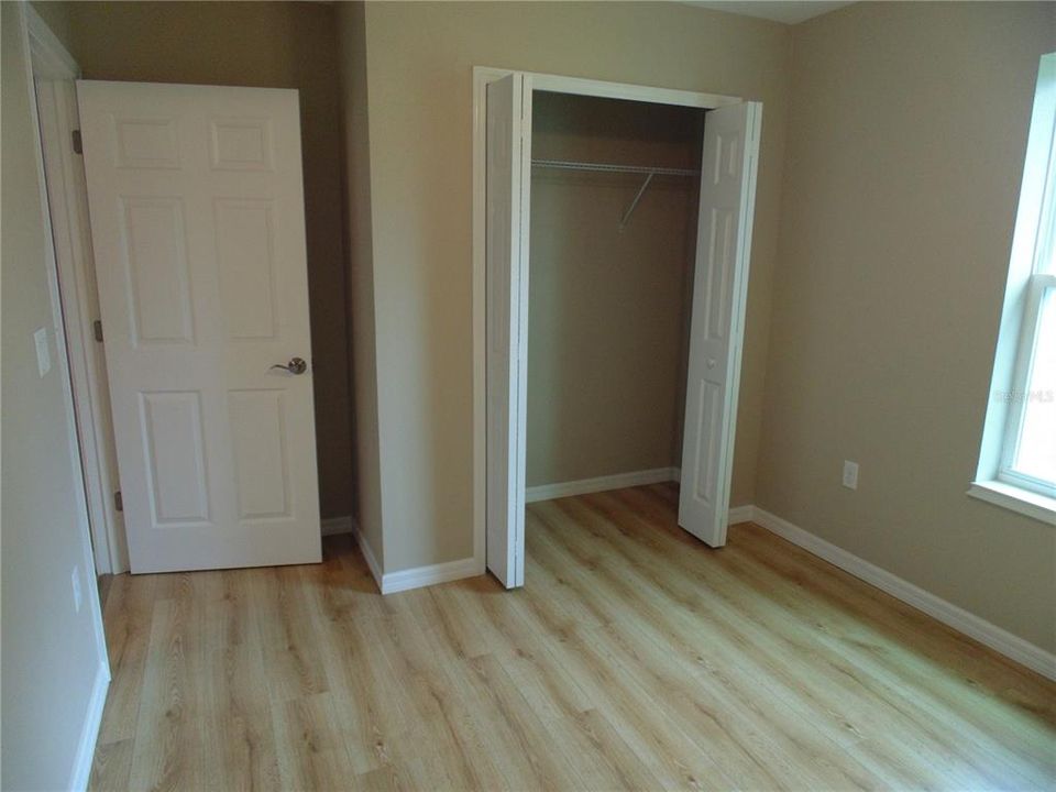 For Sale: $228,000 (3 beds, 2 baths, 1080 Square Feet)