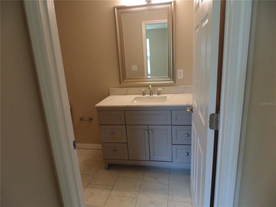 For Sale: $228,000 (3 beds, 2 baths, 1080 Square Feet)