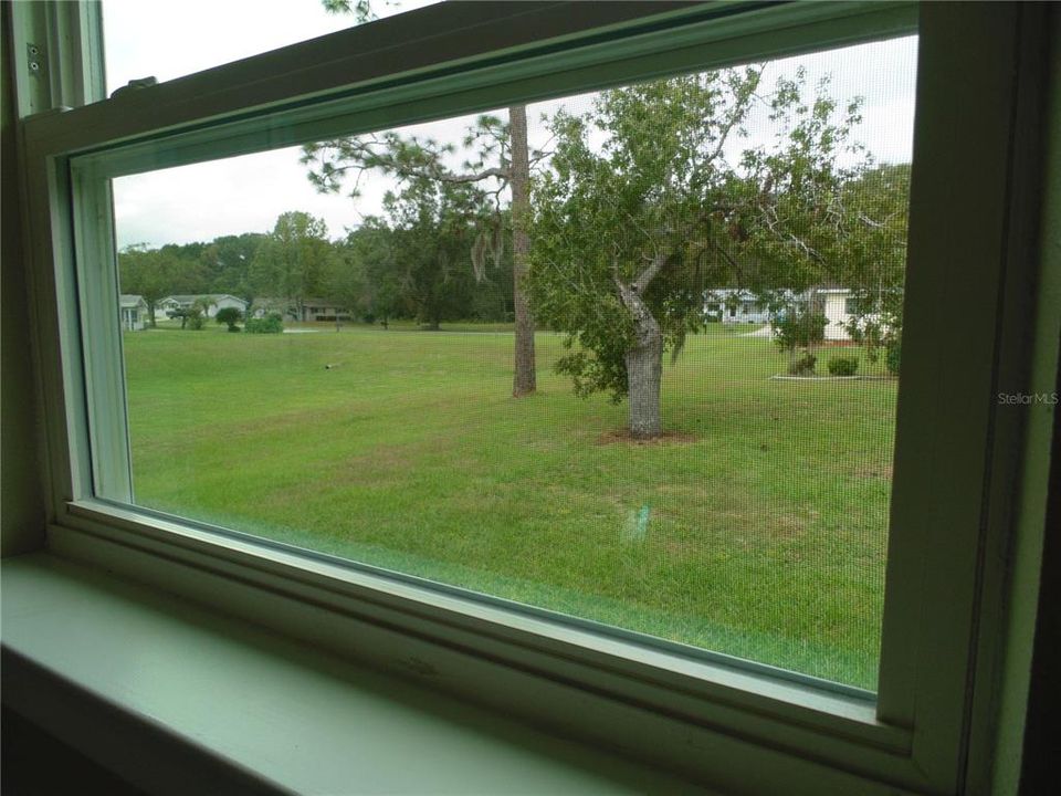 For Sale: $228,000 (3 beds, 2 baths, 1080 Square Feet)