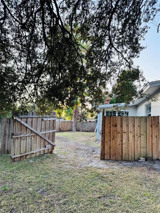 For Sale: $235,000 (2 beds, 2 baths, 1030 Square Feet)