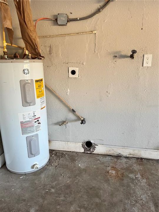 For Sale: $235,000 (2 beds, 2 baths, 1030 Square Feet)