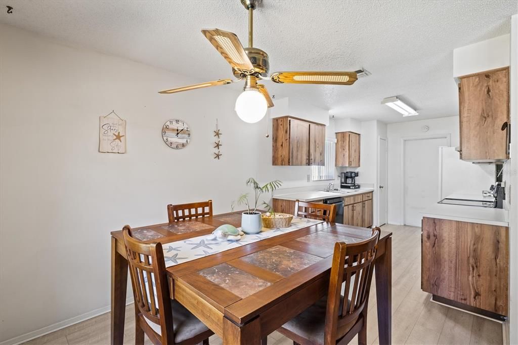 Active With Contract: $455,000 (4 beds, 2 baths, 1522 Square Feet)