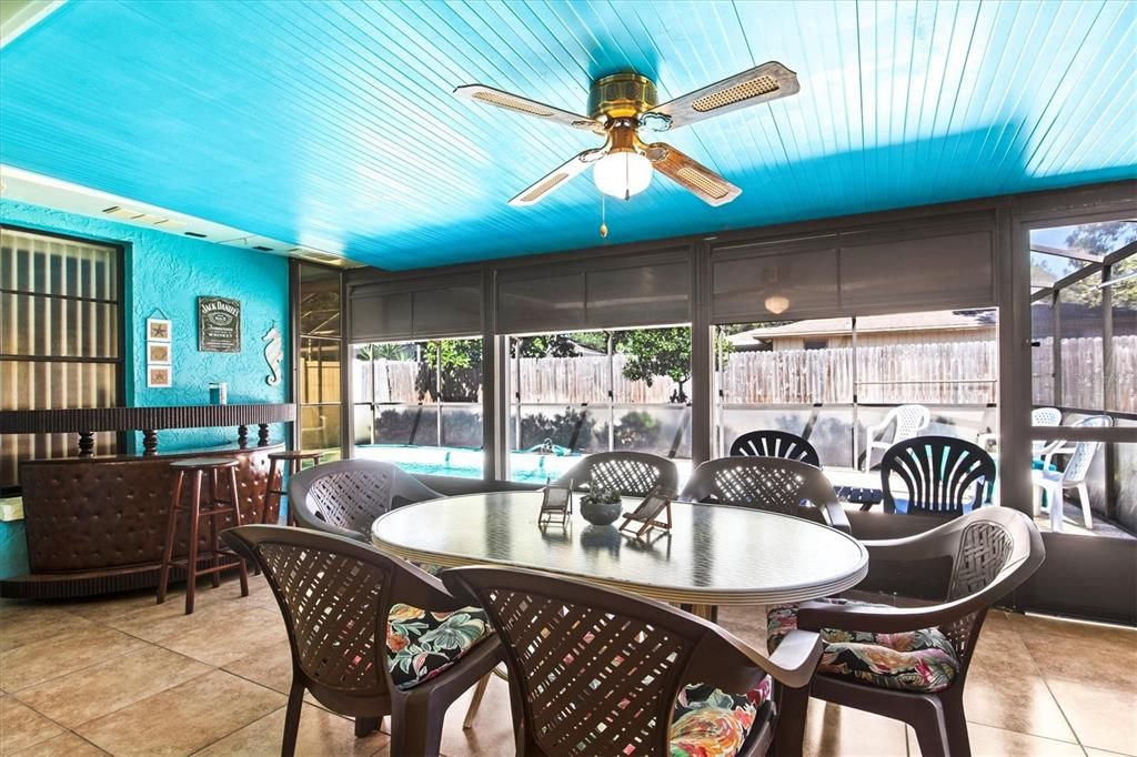 Active With Contract: $455,000 (4 beds, 2 baths, 1522 Square Feet)