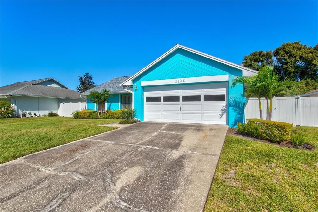 Active With Contract: $455,000 (4 beds, 2 baths, 1522 Square Feet)