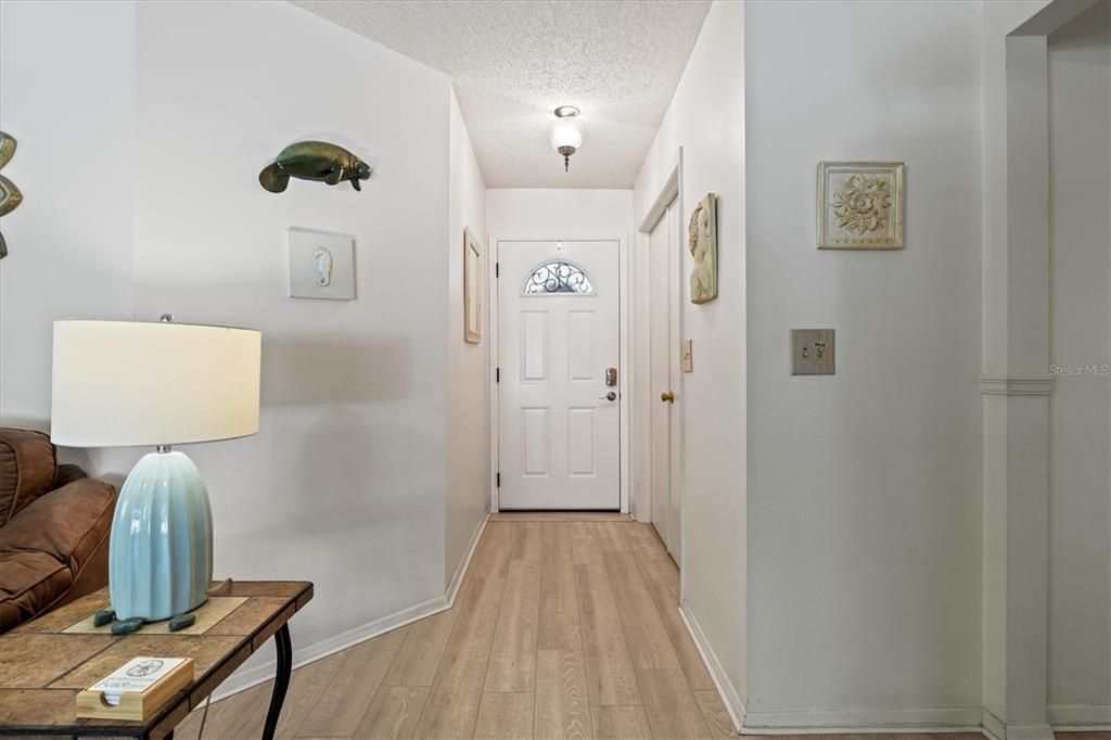 Active With Contract: $455,000 (4 beds, 2 baths, 1522 Square Feet)