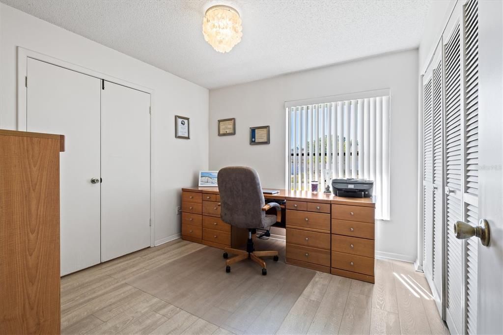 Active With Contract: $455,000 (4 beds, 2 baths, 1522 Square Feet)