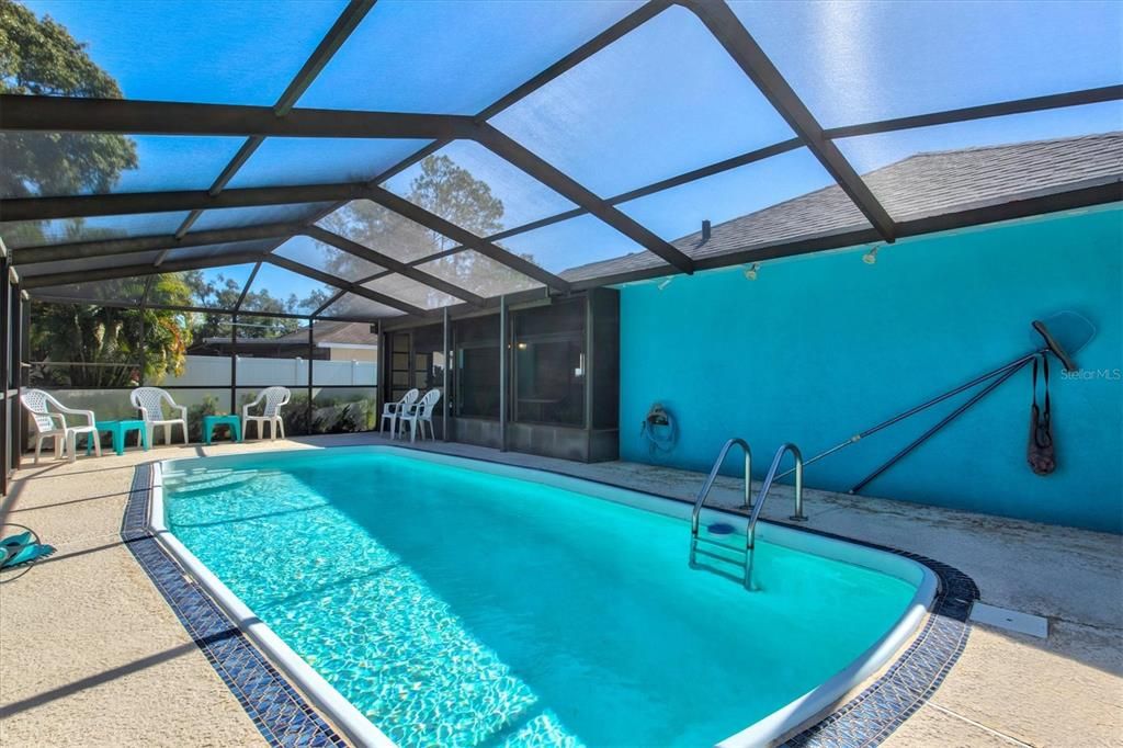 Active With Contract: $455,000 (4 beds, 2 baths, 1522 Square Feet)