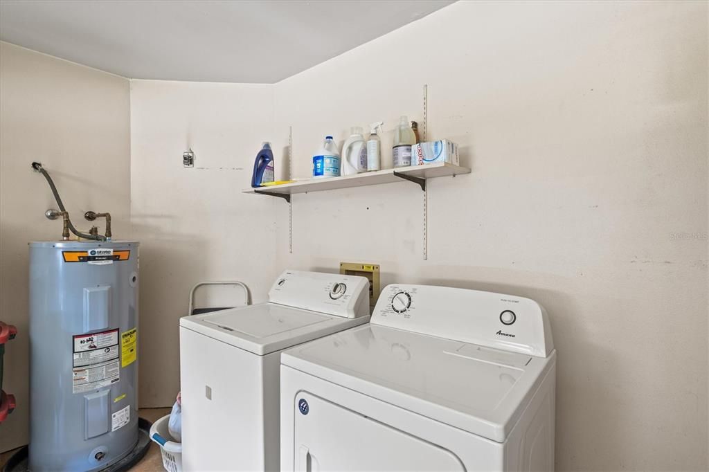 Active With Contract: $455,000 (4 beds, 2 baths, 1522 Square Feet)