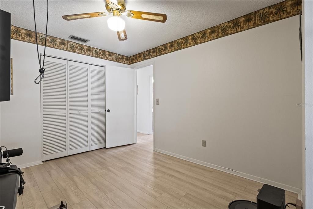 Active With Contract: $455,000 (4 beds, 2 baths, 1522 Square Feet)