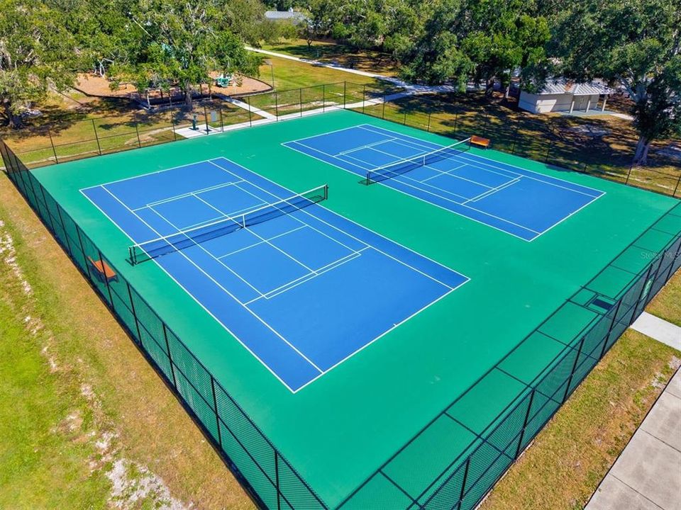 Active With Contract: $455,000 (4 beds, 2 baths, 1522 Square Feet)