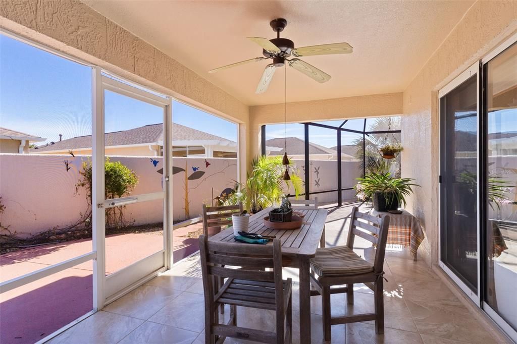 En Venta: $439,900 (3 camas, 2 baños, 1704 Pies cuadrados)