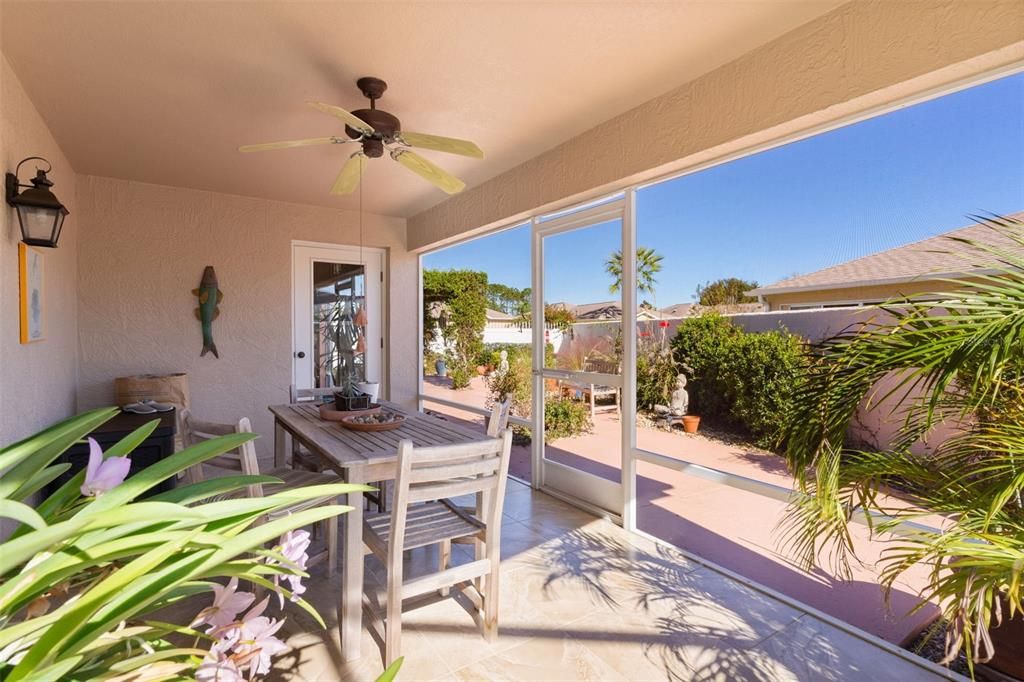 En Venta: $439,900 (3 camas, 2 baños, 1704 Pies cuadrados)