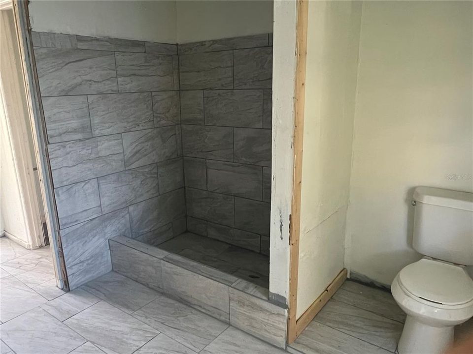 For Sale: $149,900 (3 beds, 1 baths, 936 Square Feet)