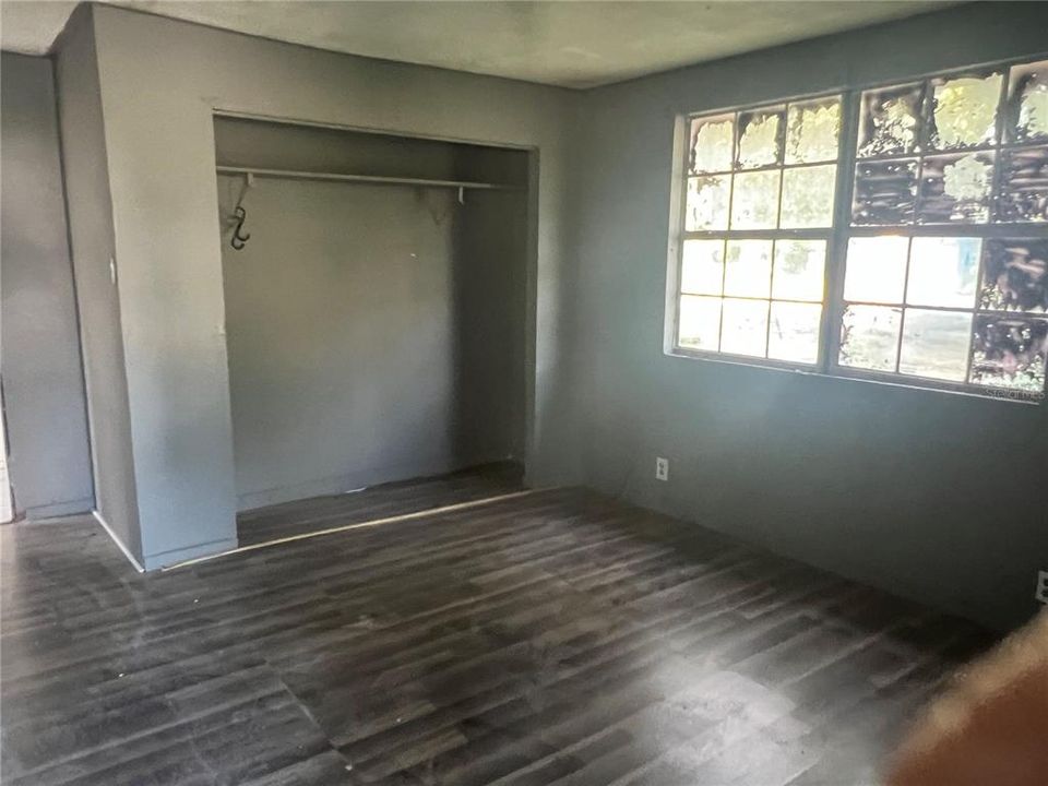 For Sale: $149,900 (3 beds, 1 baths, 936 Square Feet)