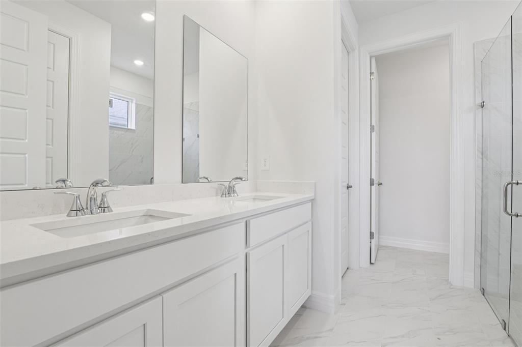 For Sale: $324,995 (4 beds, 2 baths, 1908 Square Feet)